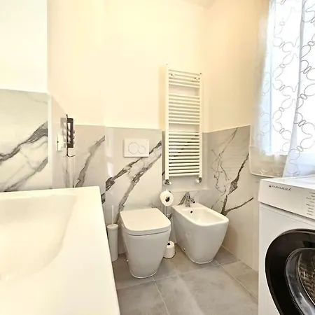 Elegante A Due Passi Dal Centro ראפאלו
